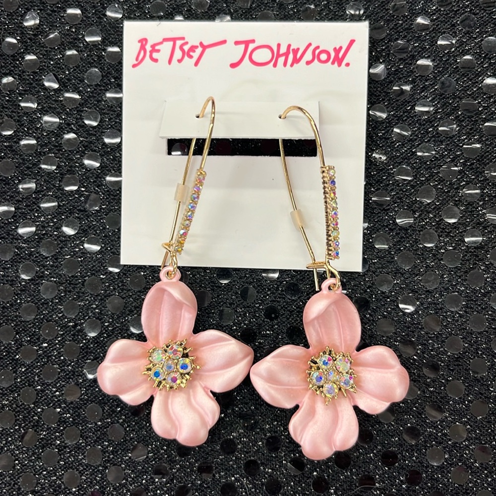 Flash sale Betsey Johnson pin flower 🌸 earrings